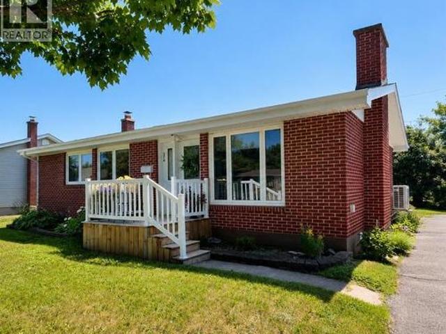 374 Mckenna Avenue, Miramichi, NB, E1V 1A8 house for sale | Listing ID NB144787 | Royal LePage