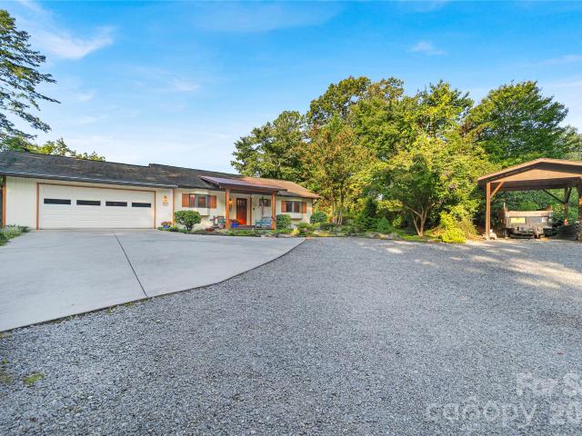 374 Riverside Estate Road