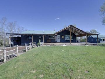 37559 Rr224, Rural Red Deer County, AB, T0M 0V0 house for sale | Listing ID A2307 | Royal LePage