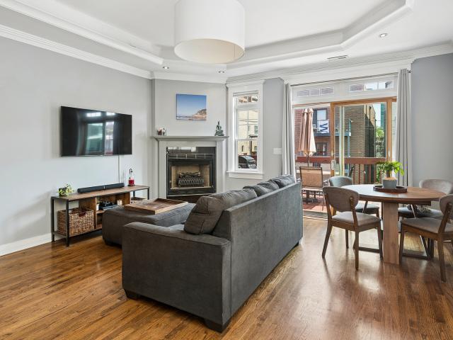 3755 N Wilton Avenue # 3SE
