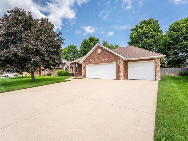 3755 W Eaglecrest Street