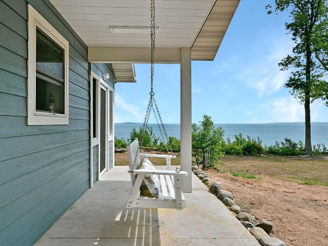 3756 North Shore Rd