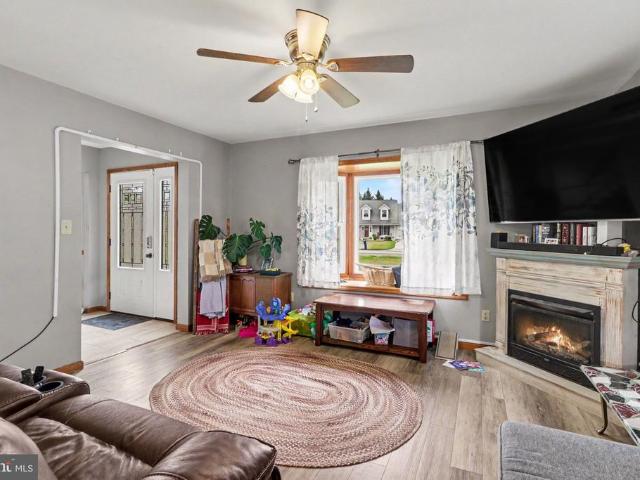 3750 Manor Lane