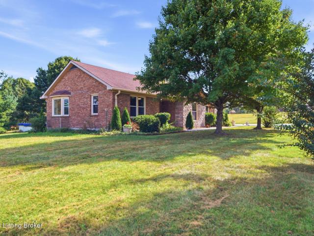 3751 Meadowbrook Ln