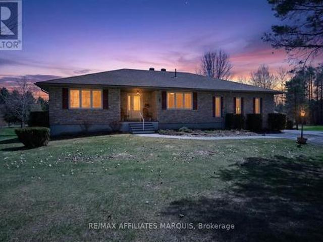 375 Ferguson Tetlock Road, Montague, ON, K7A 4S4 house for sale | Listing ID X13747 | Royal LePage