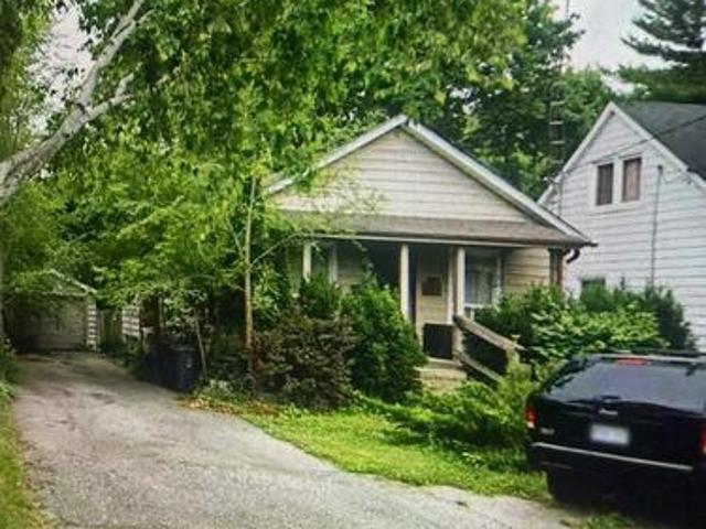 375 Hounslow Avenue, Toronto, ON, M2R 1H7 house for sale | Listing ID C14079 | Royal LePage