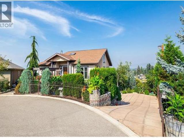 375 Trumpeter Court, Kelowna, BC, V1W 5J4 house for sale | Listing ID 10378 | Royal LePage
