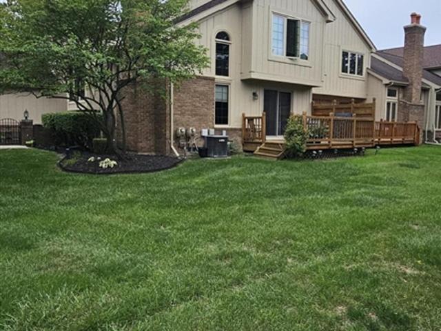 37676 N Laurel Park Drive # 70