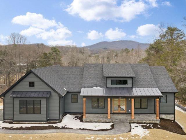 3769 stony point rd