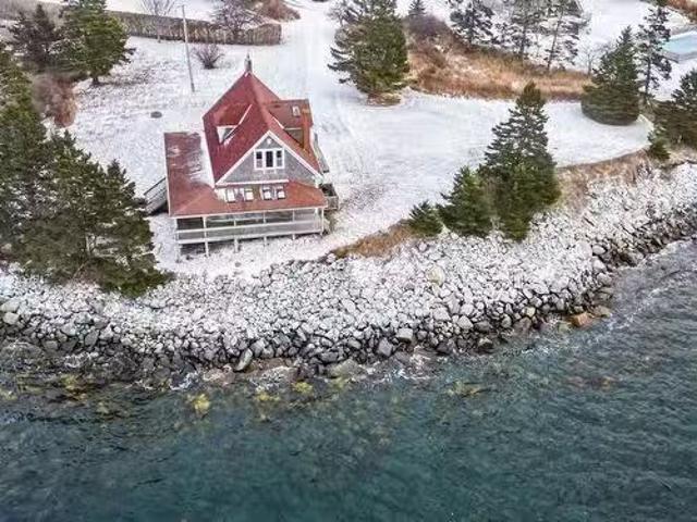 3761 Highway 3, Lower Argyle, NS, B0W 1W0 house for sale Li.