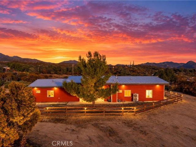 37626 Cruces