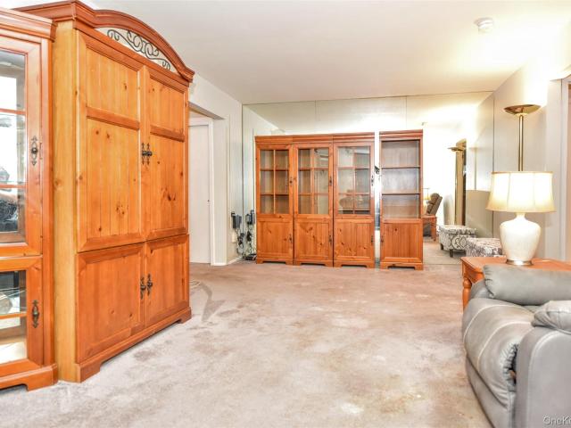 376 Country Club Lane