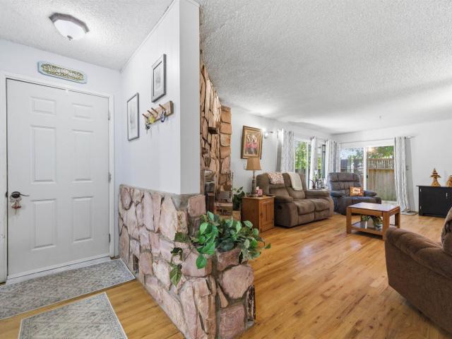 376 Calaveras Way