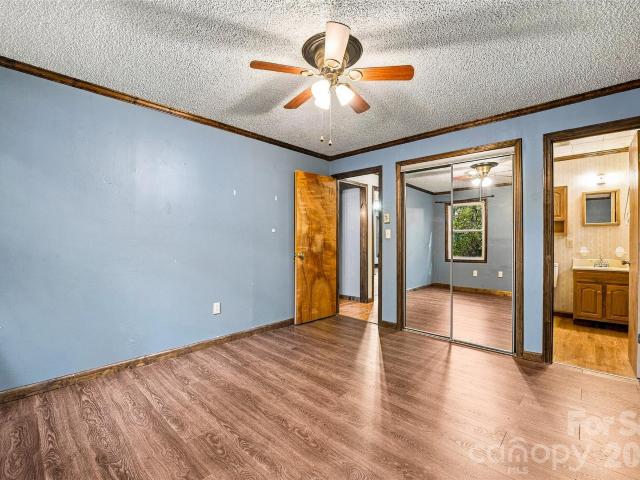 376 Roberts Hill Road