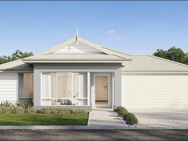 376m2 Land in Hilbert!