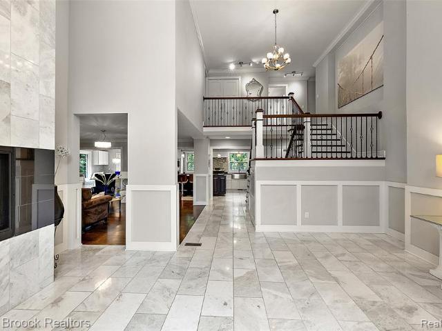3774 Quarton Road
