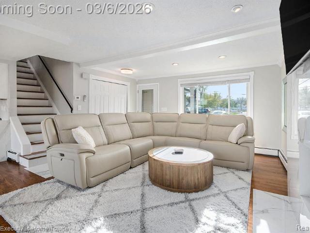 37762 Huron Pointe Drive