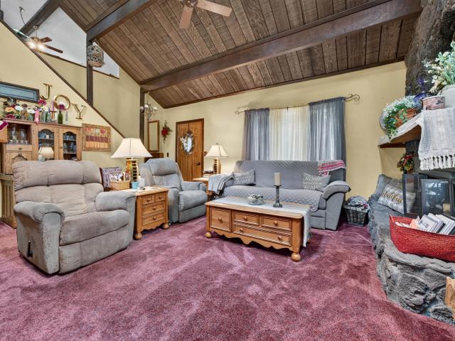 3770 W Willow Woods Drive