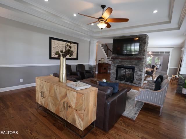 3771 Sheldon Place