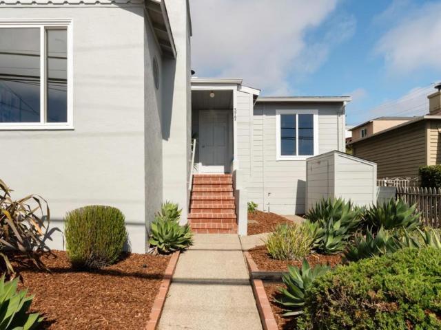 377 Hillside Boulevard