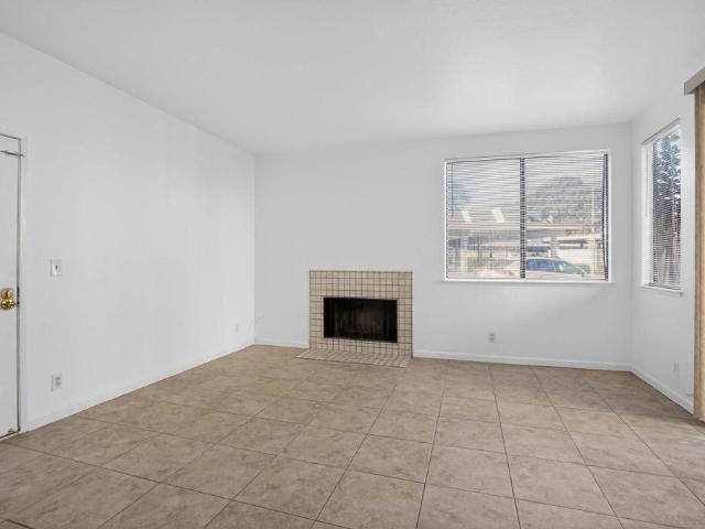 3784 Stoneglen N