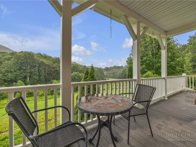 3786 Peak Road