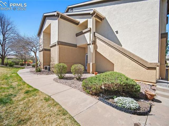 3780 Riviera Grove