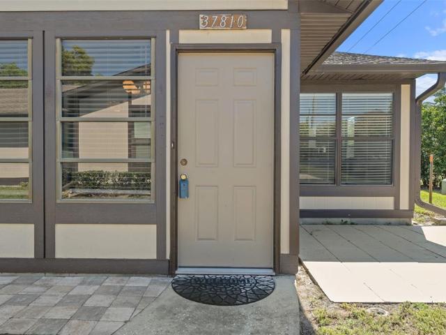 37810 Alissa Dr, Zephyrhills, FL 33542 | MLS #TB8498