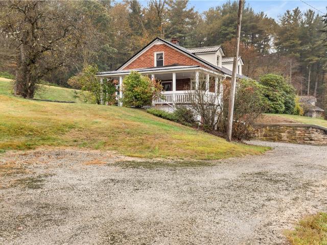3781 Glades Pike