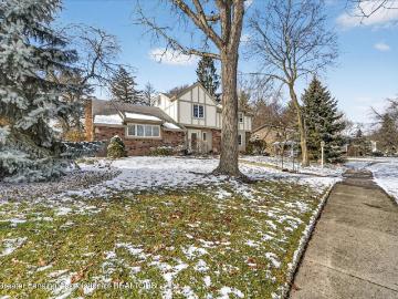 3781 Sandlewood Drive
