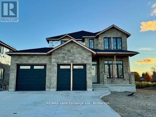 378 Frances Street, Saugeen Shores, ON, N0H 2C3 house for sale | Listing ID X13079 | Royal LePage