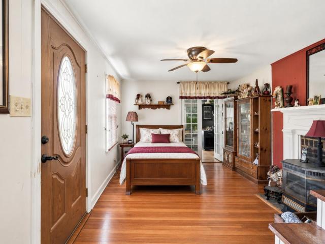378 S Five Forks Road