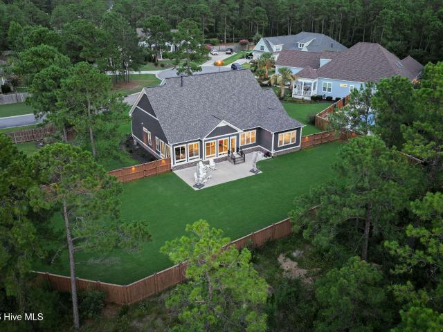 3795 Old Crabapple Court NE