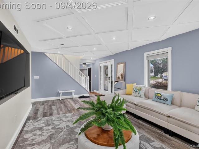 37967 W Meadowhill Drive
