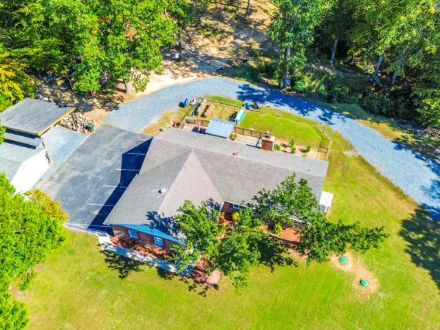 37995 Mohawk Drive