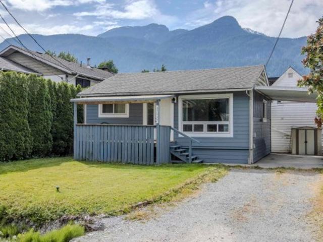 37937 Fourth Avenue, Squamish, BC, V8B 0P7 house for sale | Listing ID R3137 | Royal LePage
