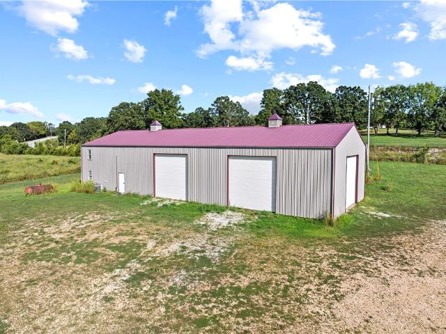 379 E 14 Highway