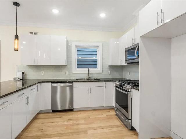 379 Ege Ave Unit# 2, Jc, West Bergen, US, NJ