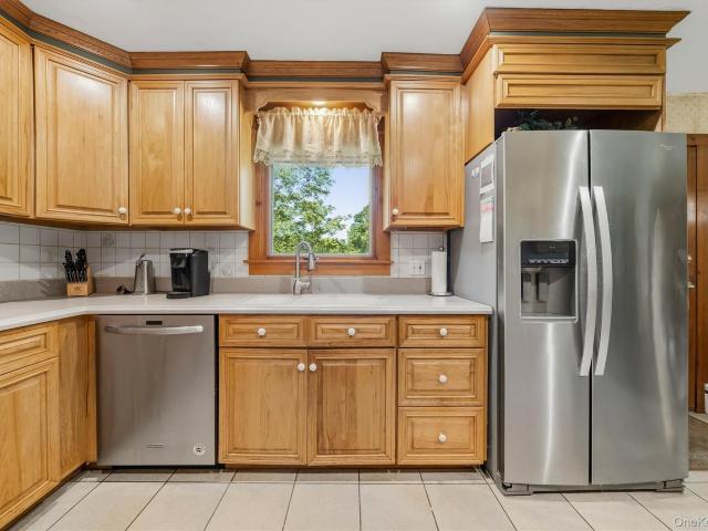 379 Neversink Drive