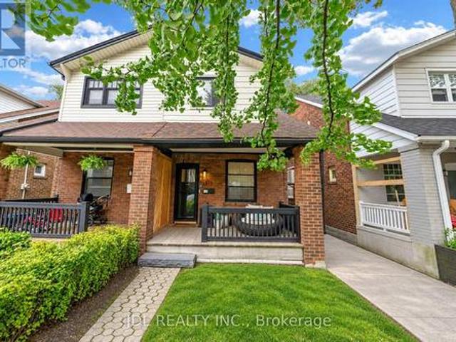 379 Scarborough Road, Toronto, ON, M4E 3N1 house for sale | Listing ID E13831 | Royal LePage
