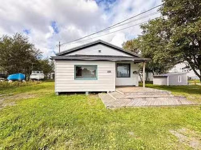 379 Ripley Street, New Waterford, NS, B1H 2Z7 house for sale.