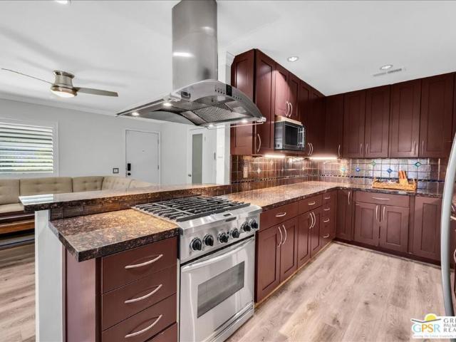 379 W Mariscal Road