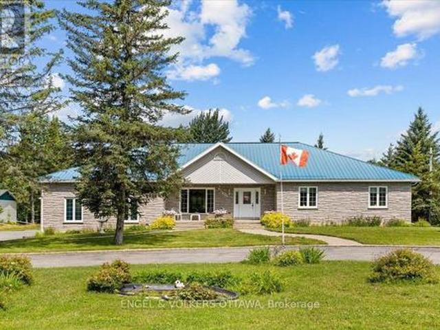 3805 Big Rideau Lake Road, Rideau Lakes, ON, K0G 1V0 house for sale | Listing ID X13597 | Royal LePage