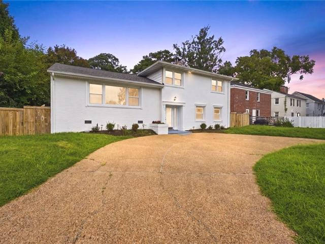 3805 Chesapeake AVE
