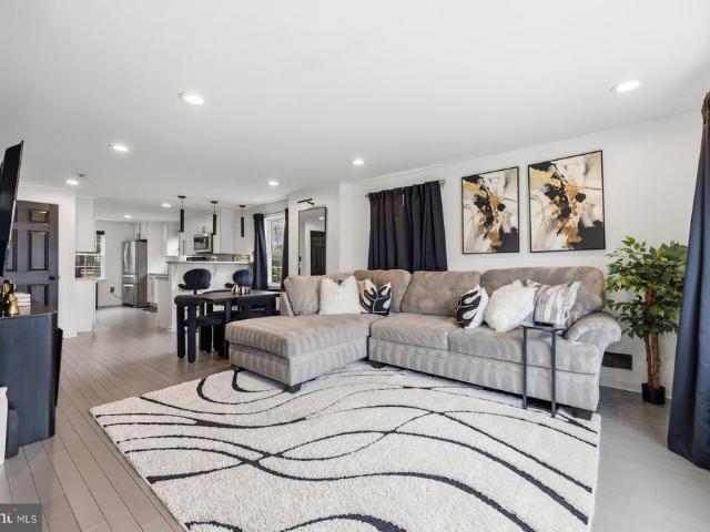 3805 Ridgecroft Road