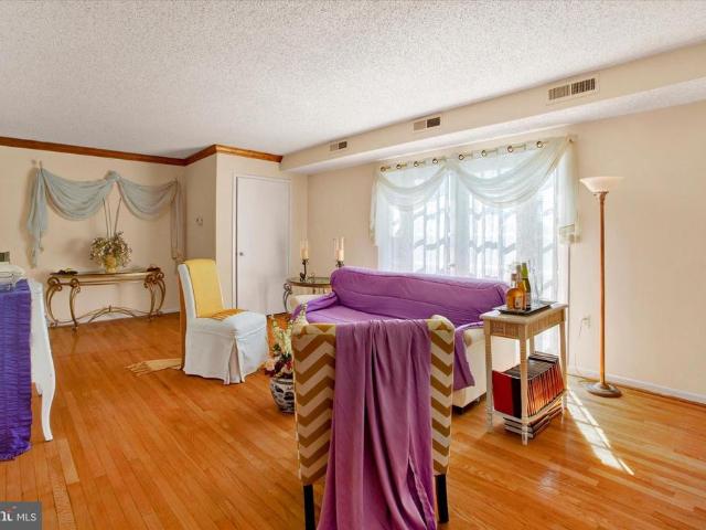 3805 Swann Road # 304
