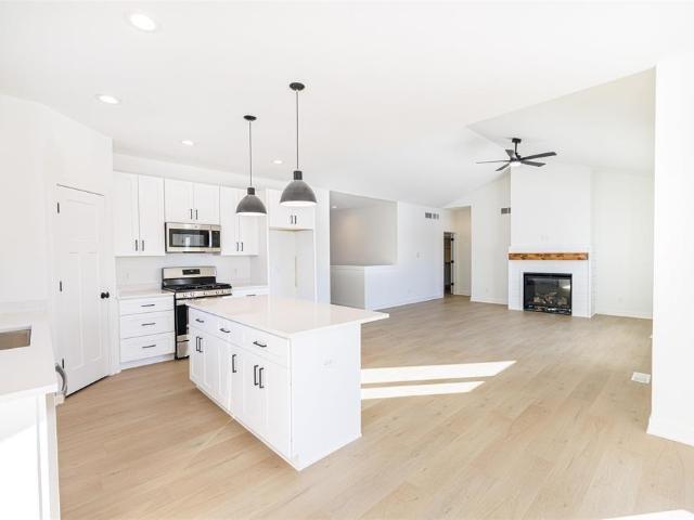 3806 Green Ash Drive