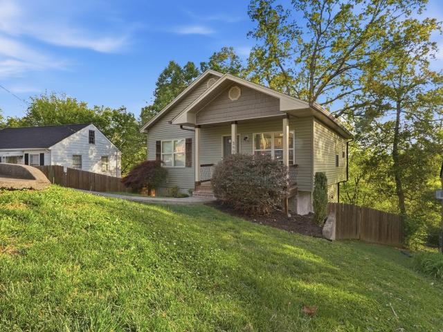 3806 Kingwood Cir, Chattanooga, TN 37412 | MLS #1532