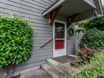 3806 S 9th Street