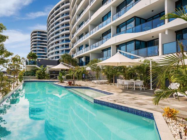 3809/5 Harbour Side Court, BIGGERA WATERS, QLD 4216